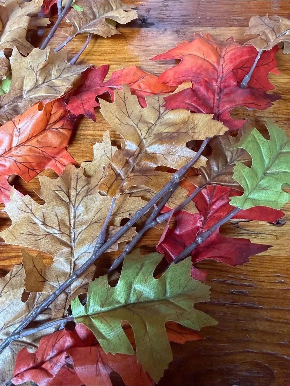 🍂 2 25” Autumn Oak Leaf Sprays - Red, Orange, Green, Brown